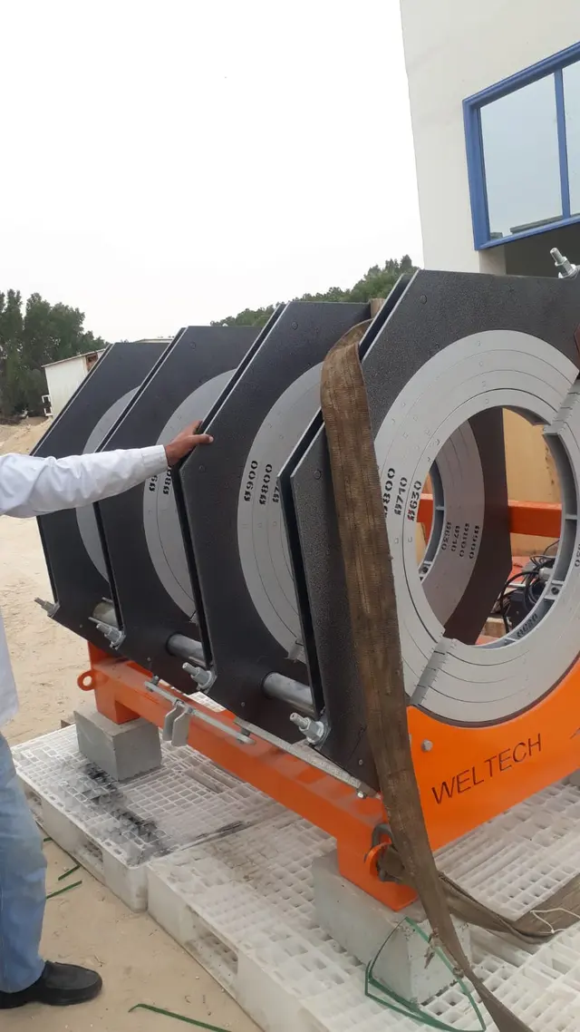 Heating-plate clamp inserts of a WELTECH HDPE butt-fusion machine on a Kuwait site