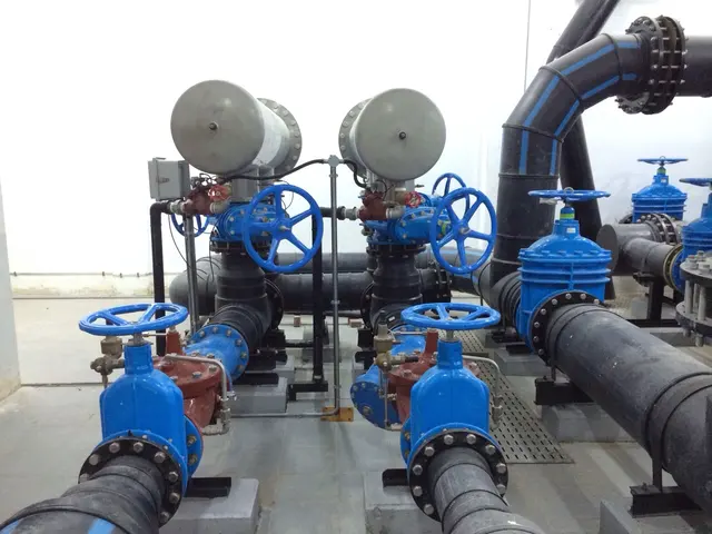 HDPE pump-room pipework with actuated and gate valves at a Kuwait facility